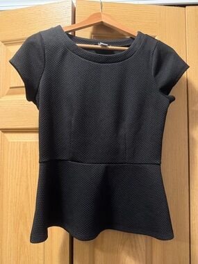 White House/Black Market Black Top Women SZ  S